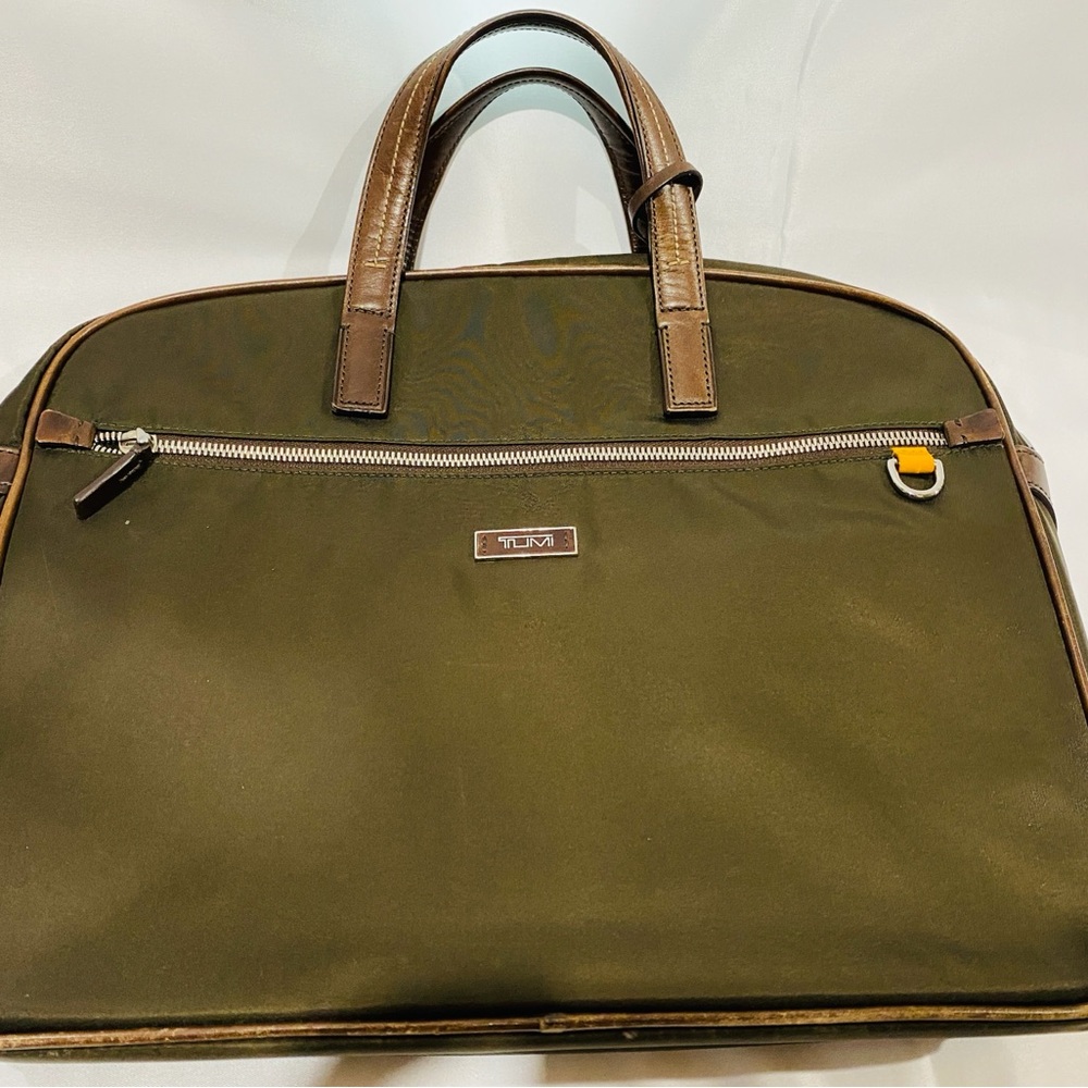 Tumi unisex briefcase.